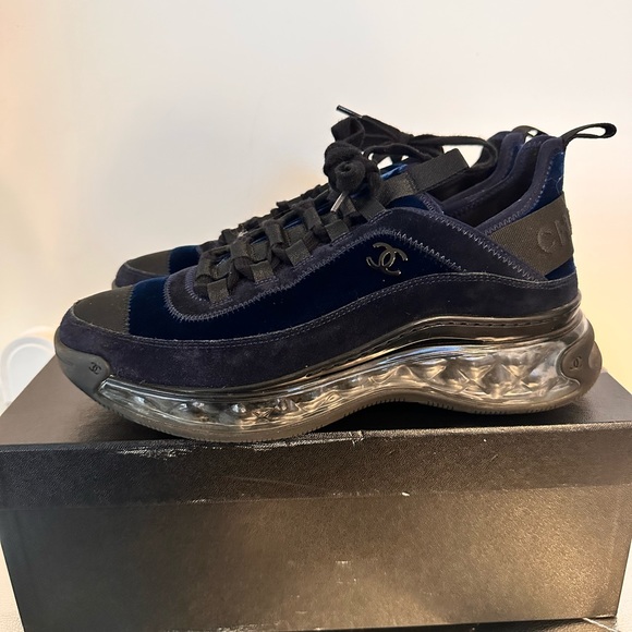 Chanel Sneakers 40 - Picture 2 of 5